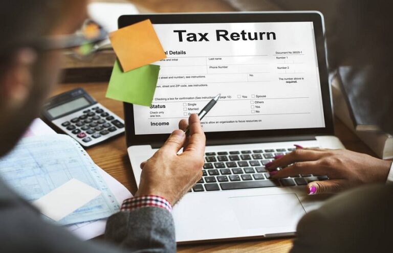 How do I correct a tax return or do it after the deadline?